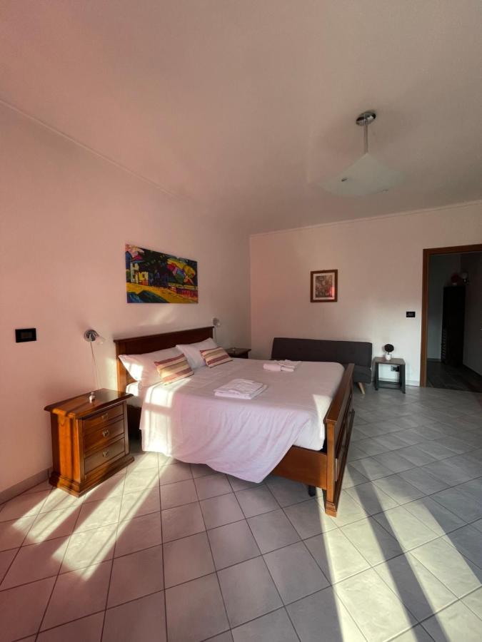 Al Laghetto Bed & Breakfast La Morra